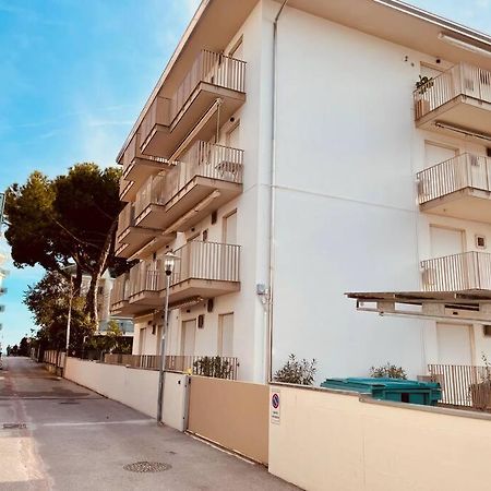 Appartamento Soyus 10 Lido di Jesolo Exterior foto