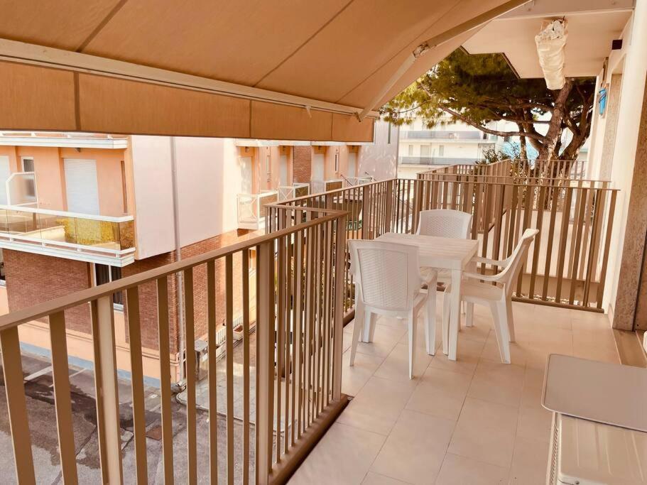Appartamento Soyus 10 Lido di Jesolo Exterior foto
